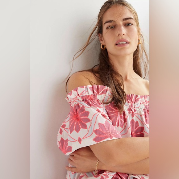 New Women’s Maeve Embroidered Off-The-Shoulder Blouse By Anthropologie!!🔥🔥🔥 - Picture 4 of 15